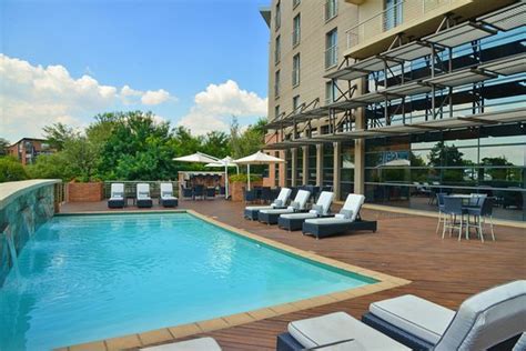 cheap accommodation in sandton area
